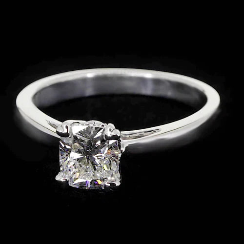 1 Carat Sparkling Radiant Naturel Diamond Ring