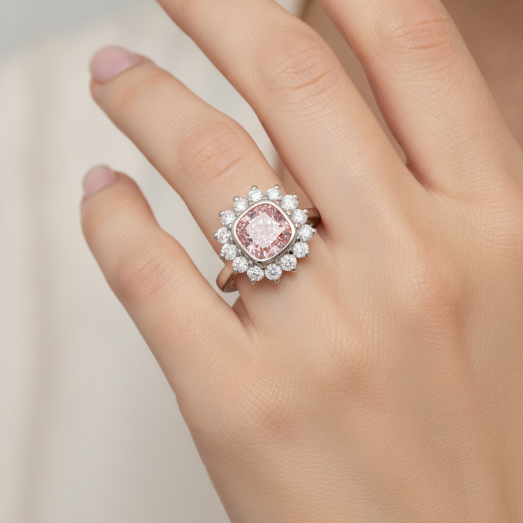 Bague de Fiançailles Gemme Rose avec Diamant Coussin de Laboratoire 1 Carat et Halo en Or Blanc 14 Carats