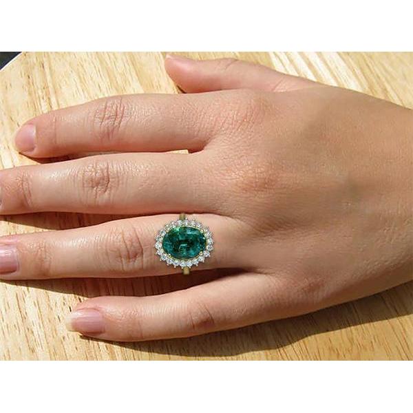11 Carats Ovale Vert Emeraude Avec Bague de Mariage En Or Jaune 14k