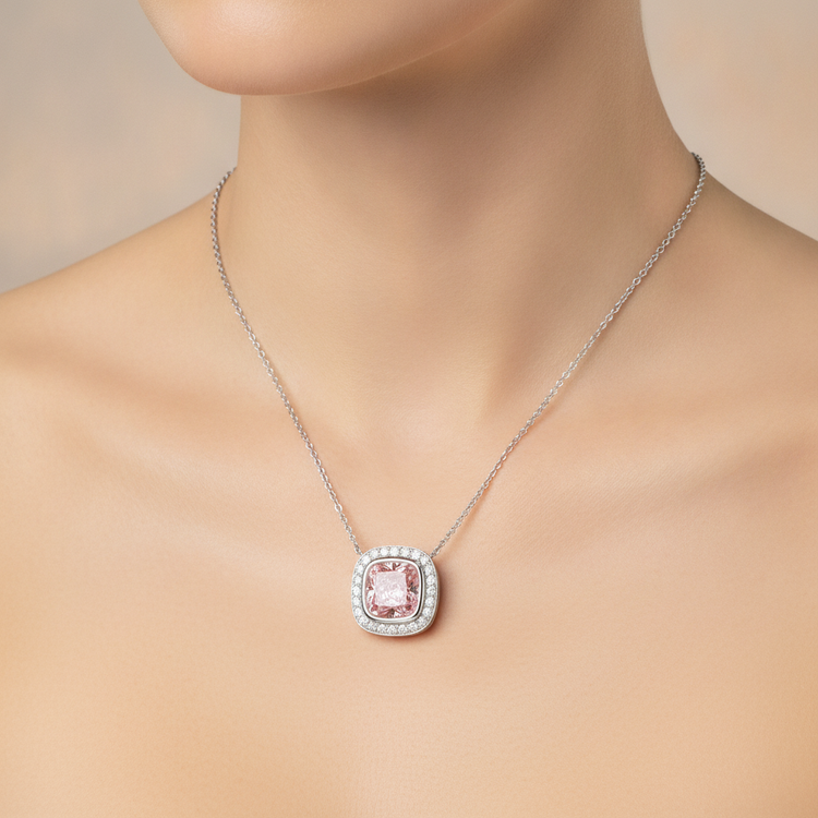 Collier Pendentif Diamant Rose de laboratoire 2,25 Carats Coussin Halo en Or Blanc 14 Carats