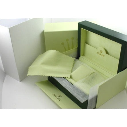 22 Carats. Montre Rolex pour femme recouverte de diamants personnalisés avec bracelet huître acier inoxydable5