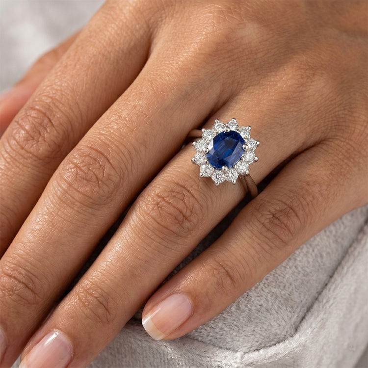 3.60 Carats Bague Saphir Bleu Et Diamant Naturels Extraits des Mines ( et non cultivés en laboratoire ) Style Fleur Or Blanc 14K