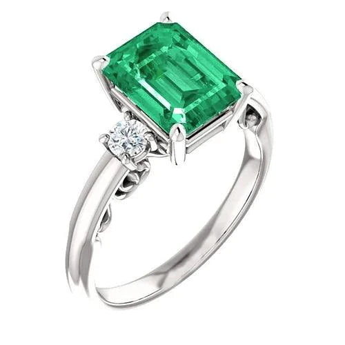 3 Pierre 15.50 Ct. Emeraude Vert Avec Diamants Serti De Griffes WG 14K