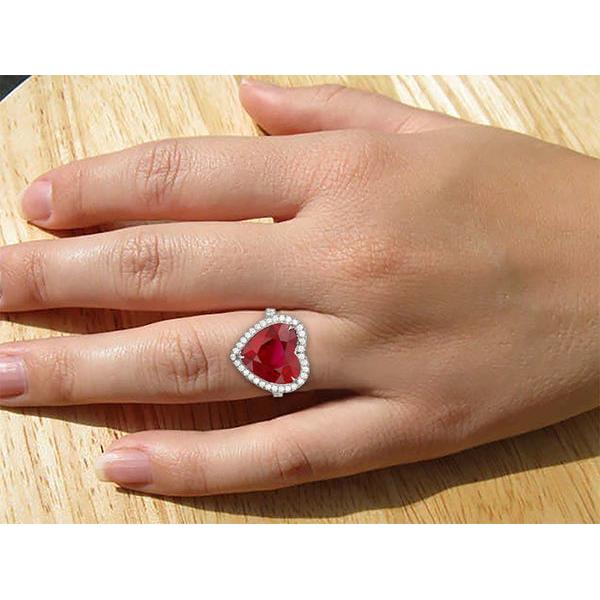 6.25 carats rubis taille coeur bague diamant et bague en or blanc 14K