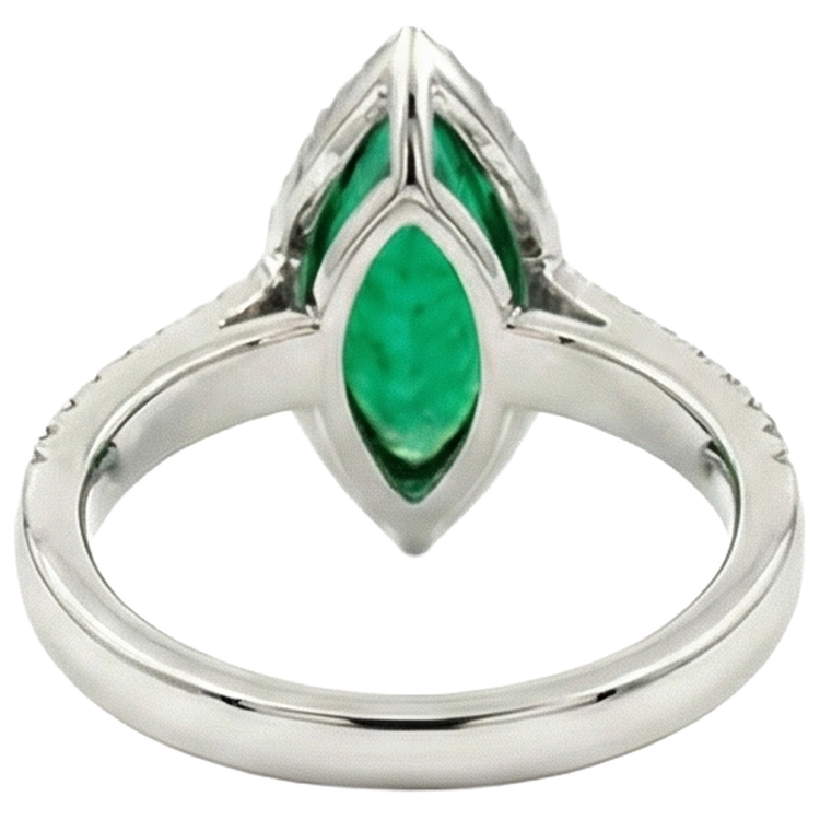 8.50 Carats Émeraude Verte Avec Diamant Naturels Extraits des Mines ( et non cultivés en laboratoire ) Bague Or Blanc Joaillerie Fine
