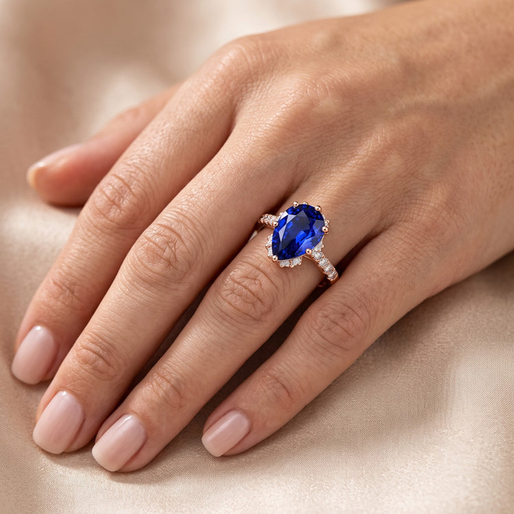 Alliance Double Halo Saphir Bleu Radiant & Diamants 4 Carats