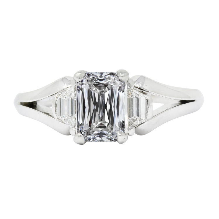 Bague 3 pierres Réel émeraude et diamant trapèze tige fendue 5.50 carats