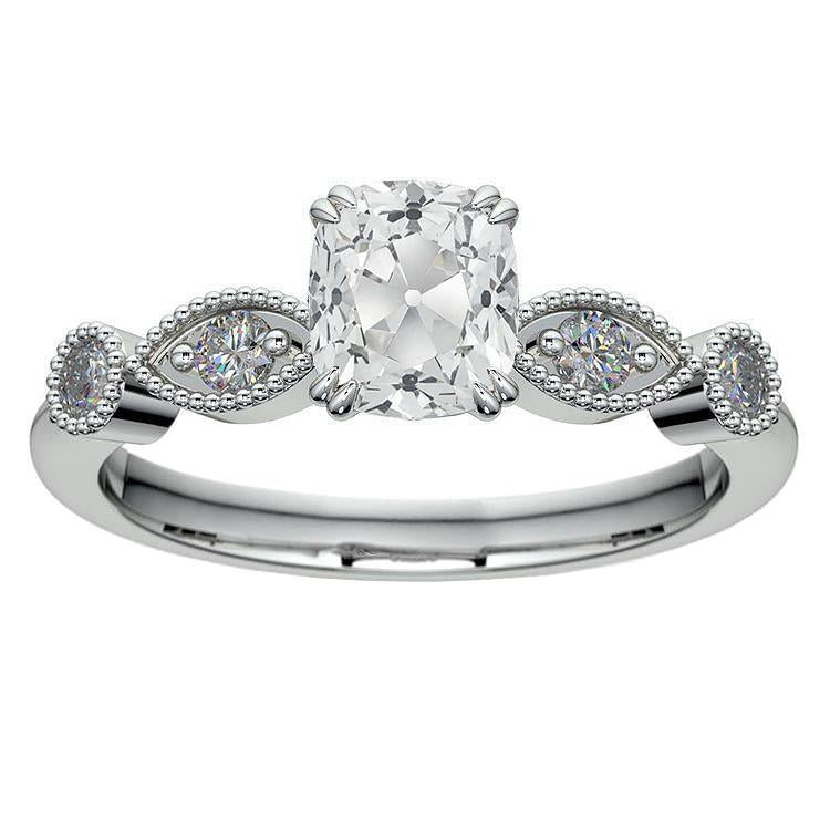 Bague À 3,75 Carats De Véritable Diamants Vieux Mineur Accentués Milgrains Et Coussins