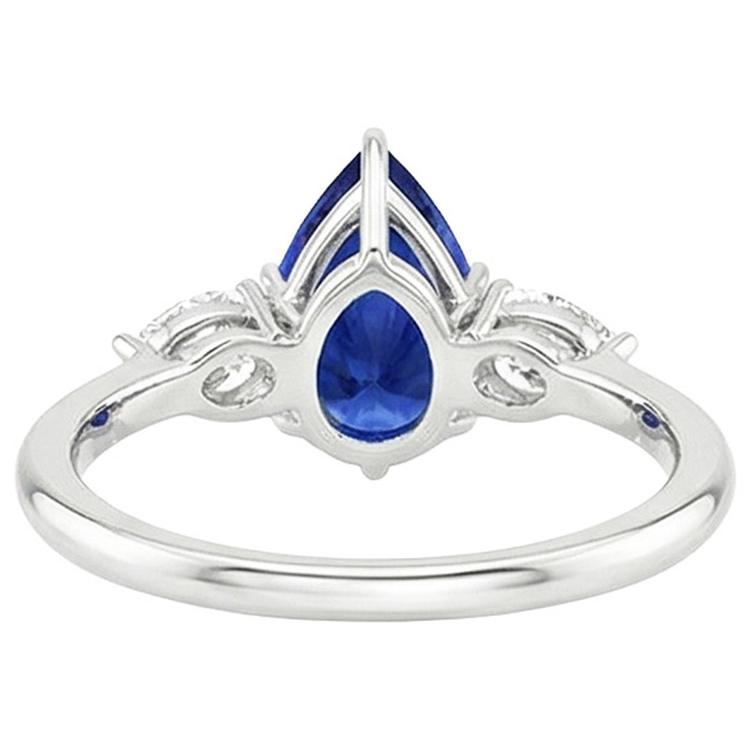 naturel pear diamant 4.50carats bague vue de dessus