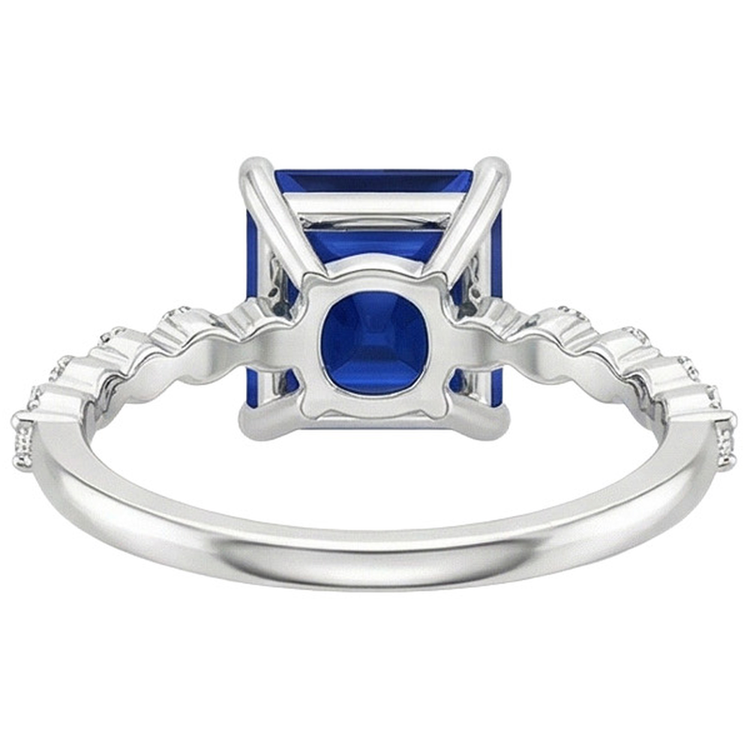 Bague Anniversaire Princesse Saphir Bleu Solitaire Avec Accents 4 Carats
