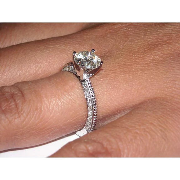 Bague De Fiançailles En Or Blanc 2.26 Carats Avec Micro Pavés De Réel Diamants Ronds