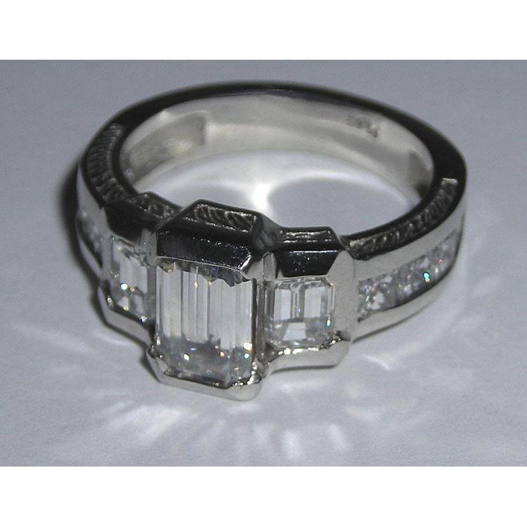 Bague De Fiançailles Naturel Diamant A Trois Pierres Et Emeraude En Or 3.51 Carats