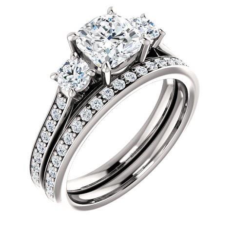Bague De Fiançailles Naturel Diamant Coussin Coussin 1.90 Ct 3 Pierres Or Blanc