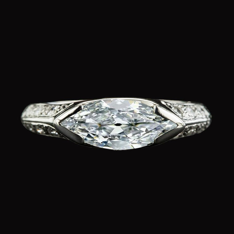 Bague De Fiançailles Naturel Diamant Taille Ancienne Marquise Sertie De Griffes En V 5.75 Carats