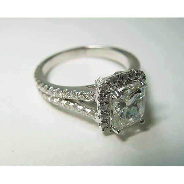 Bague De Fiançailles Royale Avec Halo De Réel Diamants Coussin 2.75 Carats Or Blanc 14K