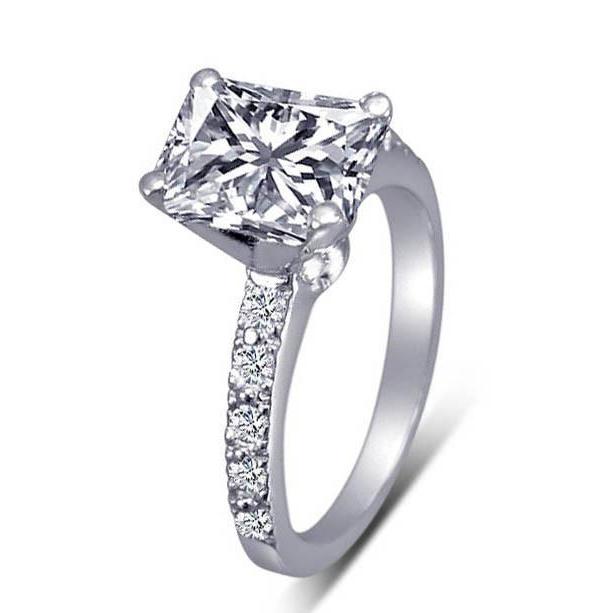 Bague De Fiançailles Véritable Diamant Radiant 2 Carats Avec Accents Or Blanc 14K