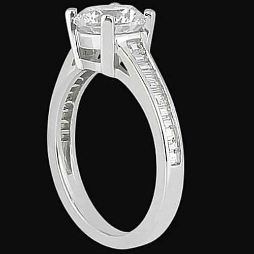 Bague De Mariage Ronde De 2.31 Carats Avec Réel Diamants Baguettes En Or Blanc