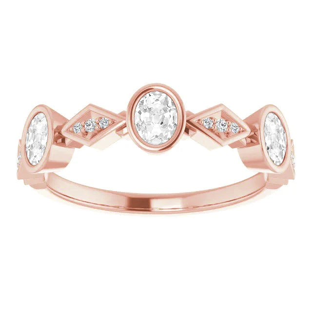 Bague Demi-Eternité Ovale En Réel Diamant Taille Ancienne Avec Lunette Sertie De Griffes