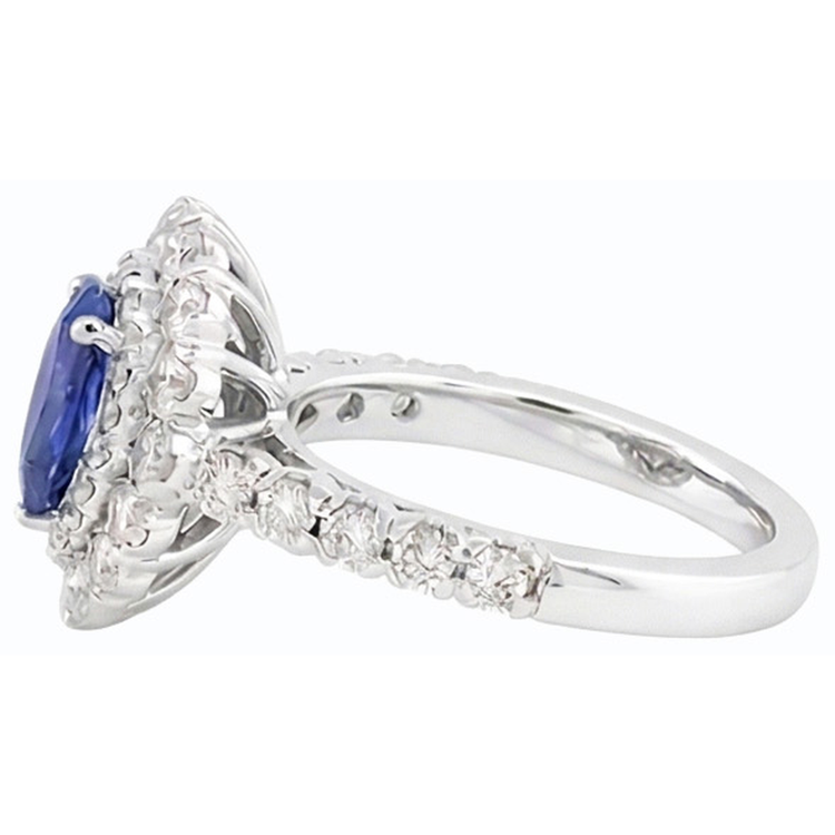 naturel pear diamant 4.50carats bague sur blanc
