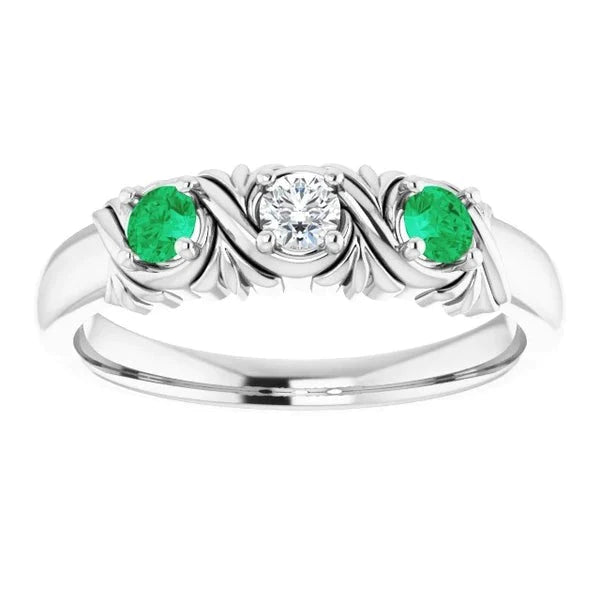 Bague Diamant Trois Pierres Style Antique 0.60 Carats Emeraude