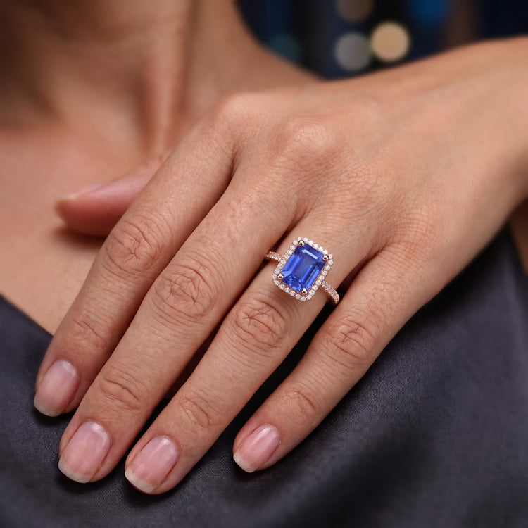 Bague Émeraude Naturel 4.50 Carats - Or Rose 14K