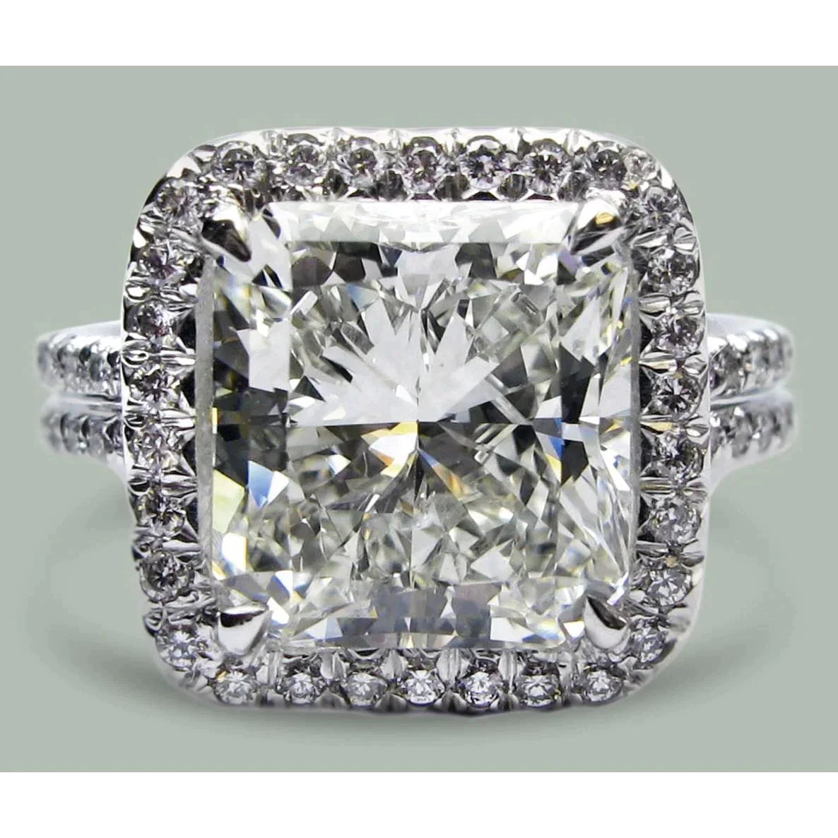 Bague Halo Diamant Radiant Naturel 7 Carats