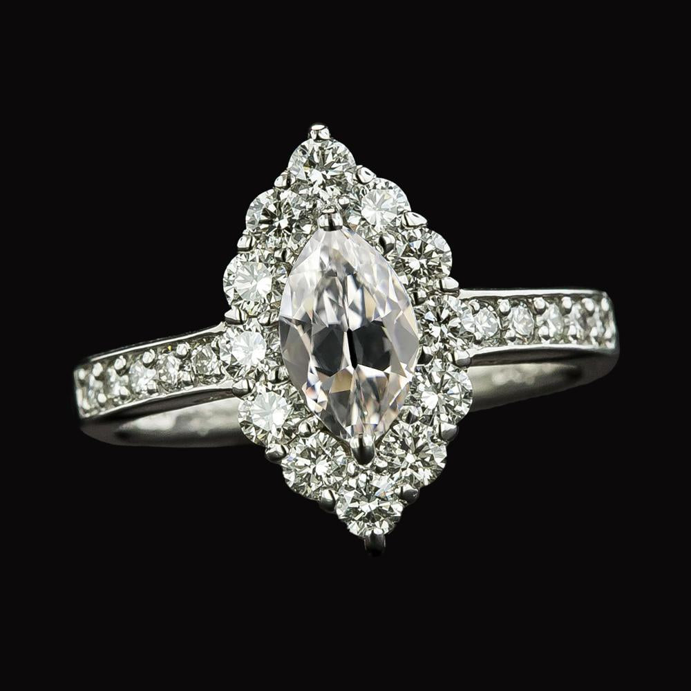 Bague Halo Marquise Ancienne Mine Cut Naturel Diamond Avec Accents 4.25 Carats