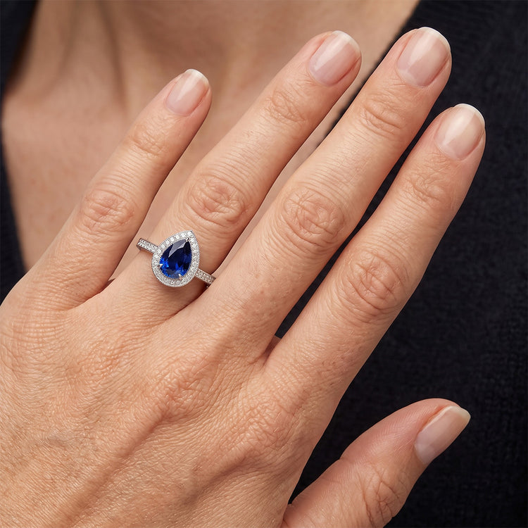 Bague Halo Or Blanc Poire Pavée Diamant Saphir Bleu 2.50 Carats