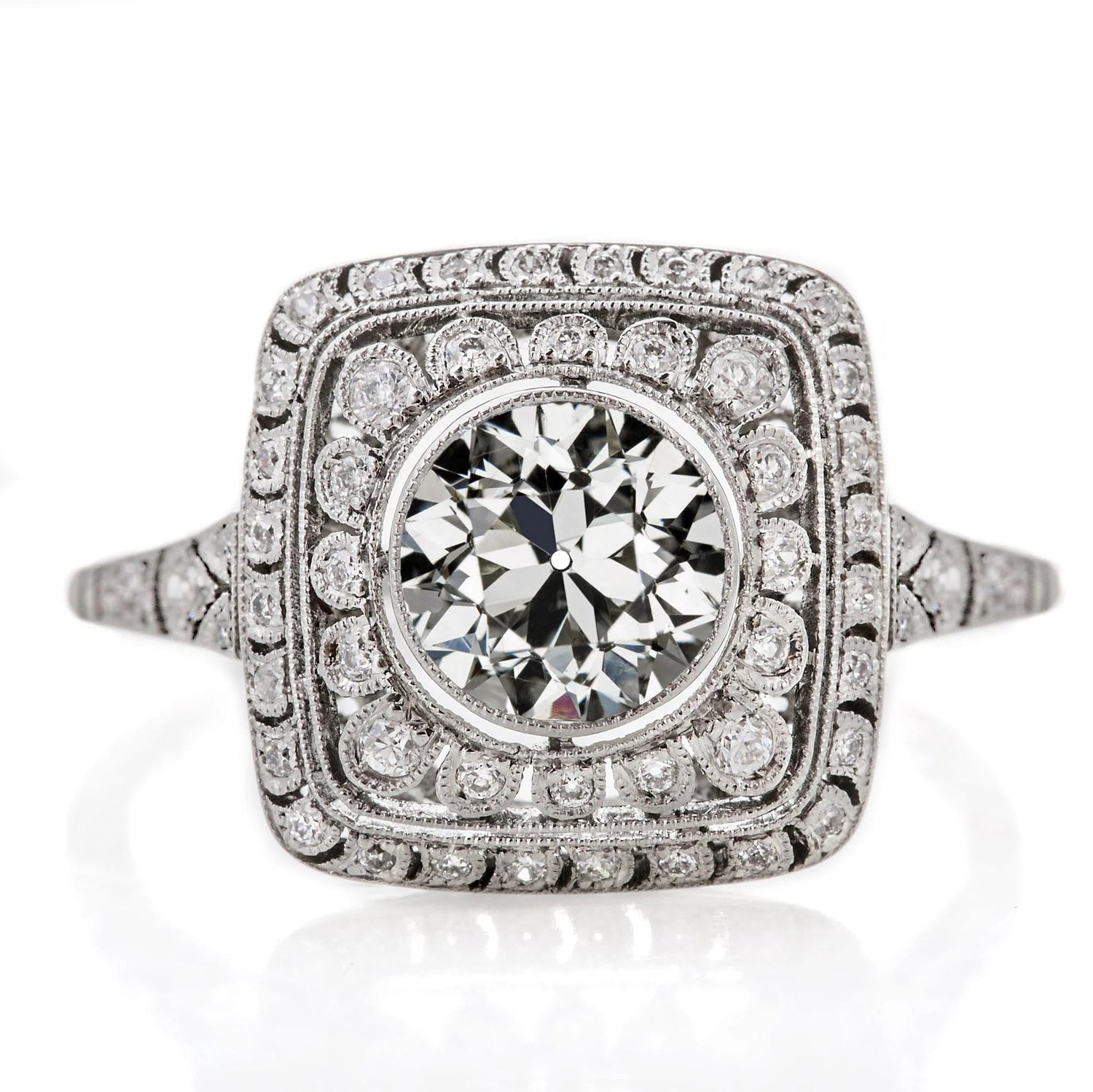 Bague Halo Rond Vieux Mineur Réel Diamant Lunette Sertie 5.25 Carats Millgrain