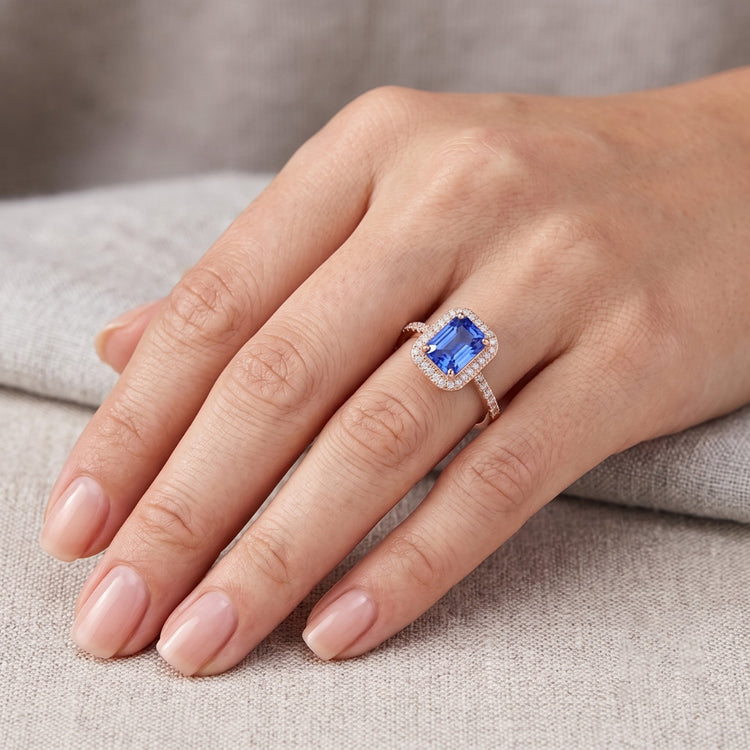 Bague Halo Saphir Bleu Radiant & Diamants Or Rose 3.50 Carats