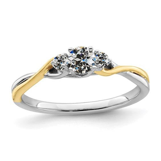 Bague Naturel Diamant Rond Bicolore 3 Pierres Taille Ancienne Tige Torsadée 1.50 carats