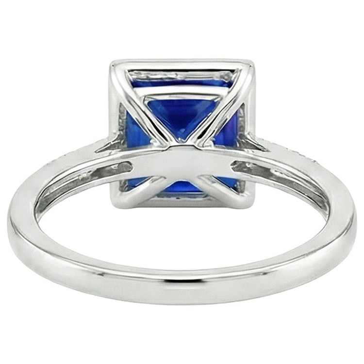naturel diamant 3.75carats bague sur blanc