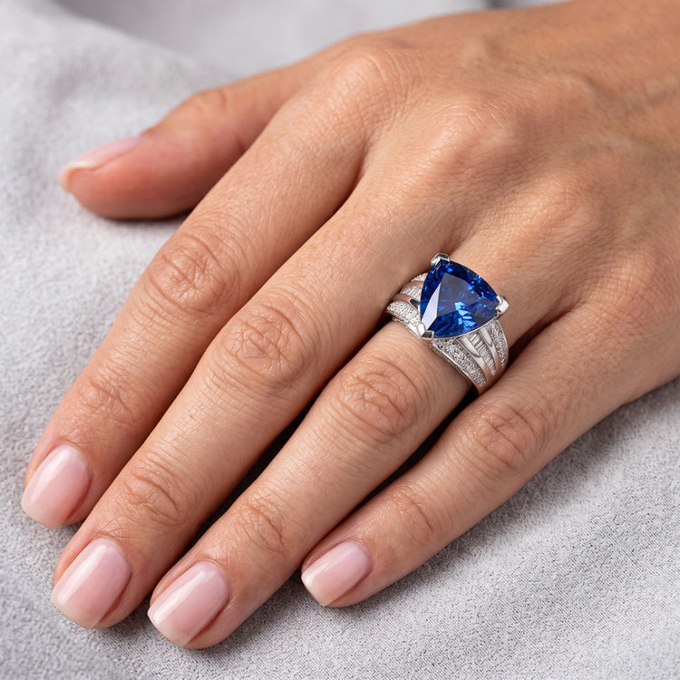 Bague Pierres Précieuses Trillion Saphir 4.50 Carats Baguette & Diamants Ronds