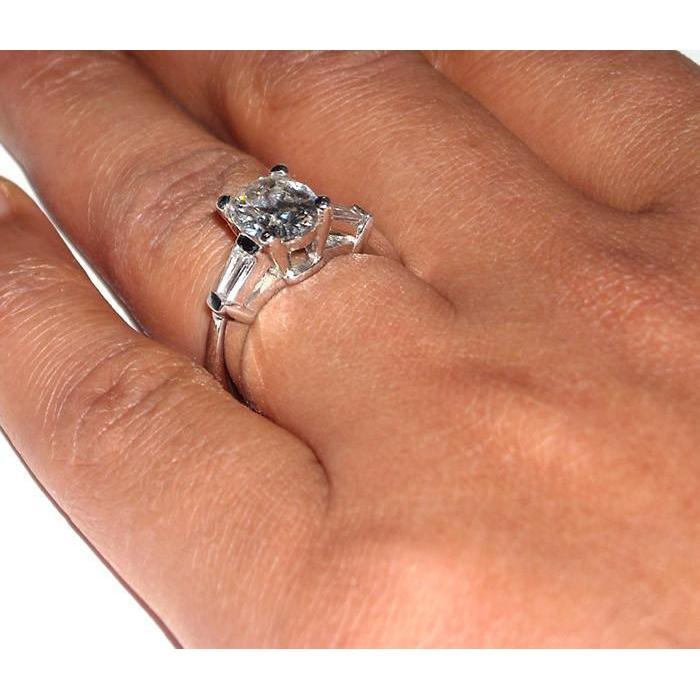 Bague Pour Femme Véritable Diamant Taille Ovale 3 Pierres 2.01 Carats Or Blanc