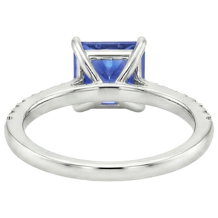 naturel round diamant 5.75carats bague sur blanc