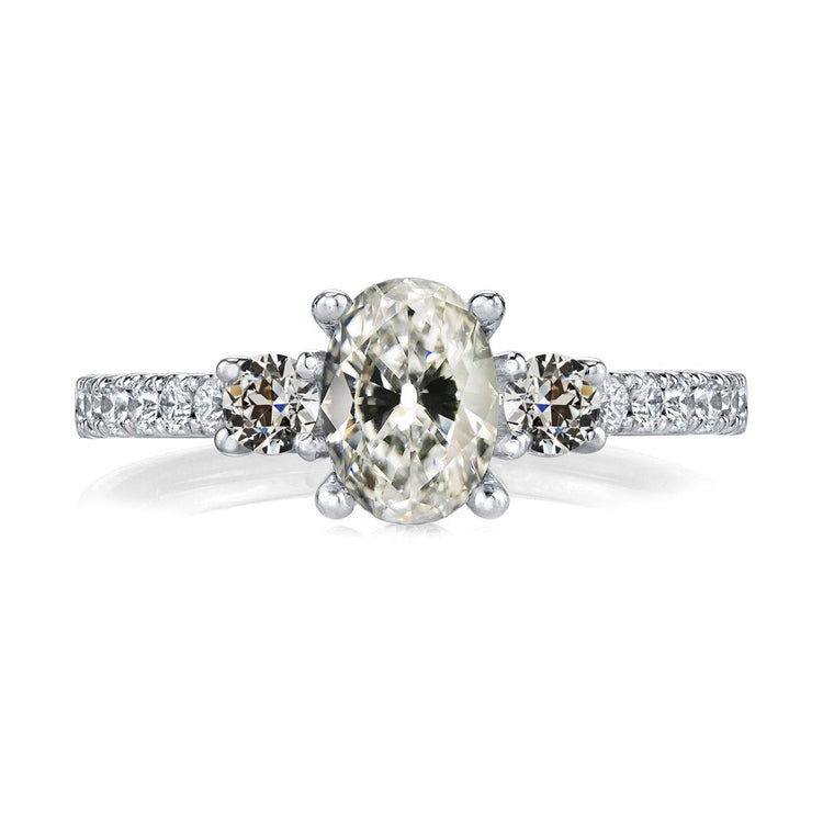 Bague Ronde & Ovale Ancienne Réel Diamant Européen Style 3 Pierres 7 Carats