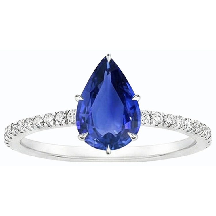 naturel pear diamant 4.50carats bague sur blanc