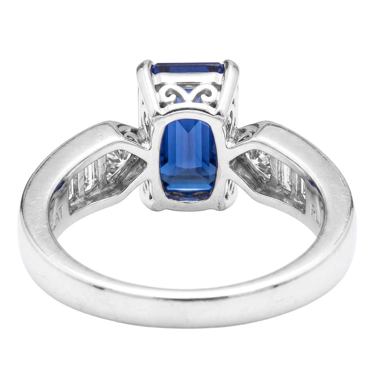 Bague Saphir Bleu Pierres Précieuses Trillion & Baguettes Accentués 3.50 Carats