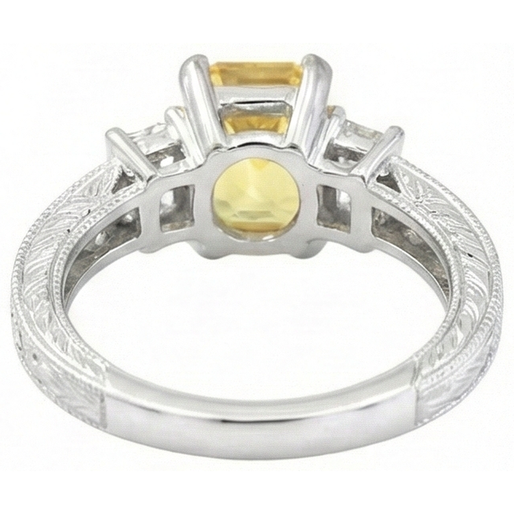 naturel round émeraude 4.75carats bague sur blanc