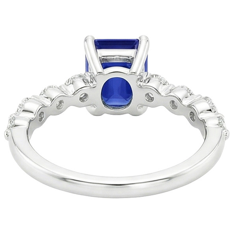 Bague Solitaire Diamant Naturels Extraits des Mines ( et non cultivés en laboratoire ) avec Accents Saphir Bleu Émeraude 4.50 Carats