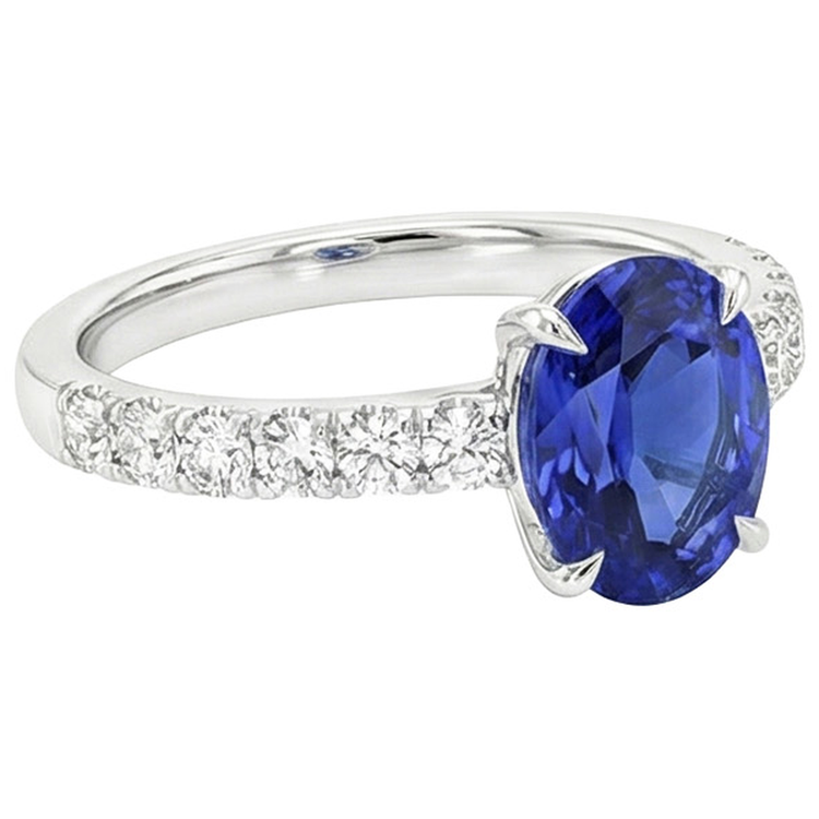 Bague Solitaire Femme Avec Accents Saphir Bleu & Diamants 4 Carats