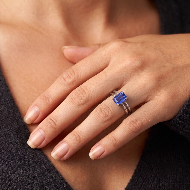 Bague Solitaire Saphir Bleu Emeraude Double Griffe Split Tige 2 Carats