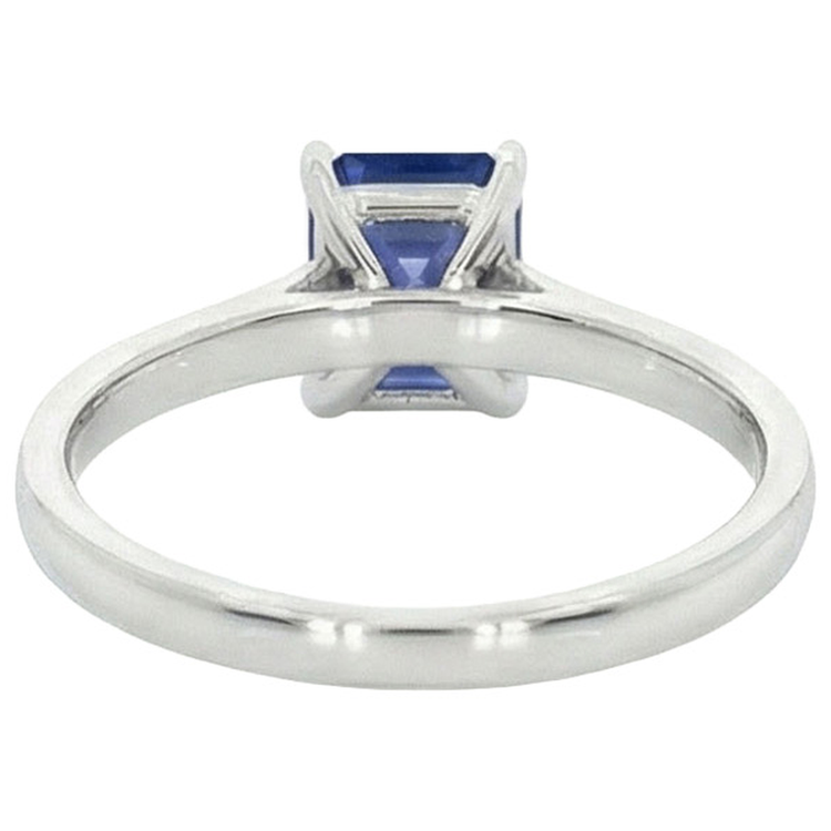 Bague Solitaire Saphir Bleu Naturel Sertie Griffe Emeraude 1.50 Carats