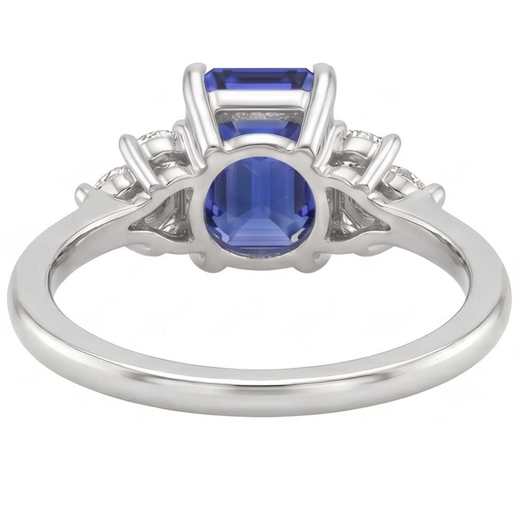 Bague Solitaire avec Accents Saphir du Sri Lanka & Pierre de Poire 4 Carats