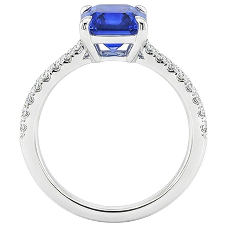 Bague Solitaire émeraude avec Accents Saphir Bleu & Diamant Naturels Extraits des Mines ( et non cultivés en laboratoire ) 4 Carats