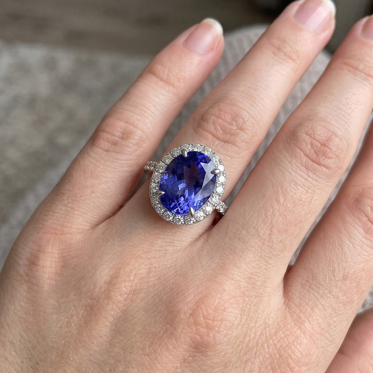 Bague Tanzanite Naturel 7.75 Carats