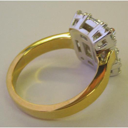 Bague Véritable Diamant Taille Emeraude Bicolore En Or Jaune Et Blanc 3.10 Carats