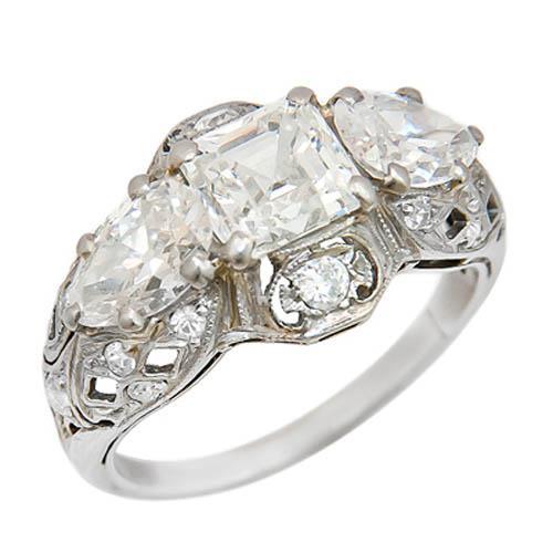 Bague à 3 Réel Diamants Style Vintage Pour Main Droite
