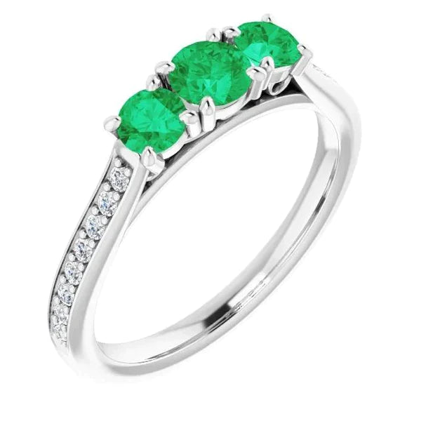 Bague de fiançailles diamant émeraude Vert style trois pierres 1.10 carats