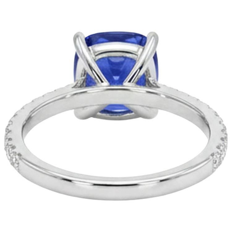 naturel round diamant 2.50carats bague sur blanc